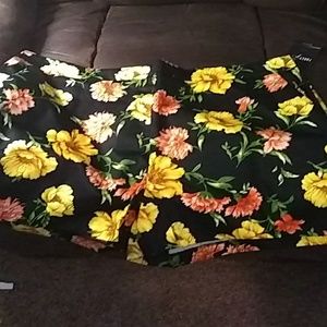 Floral forever 21+ shorts.